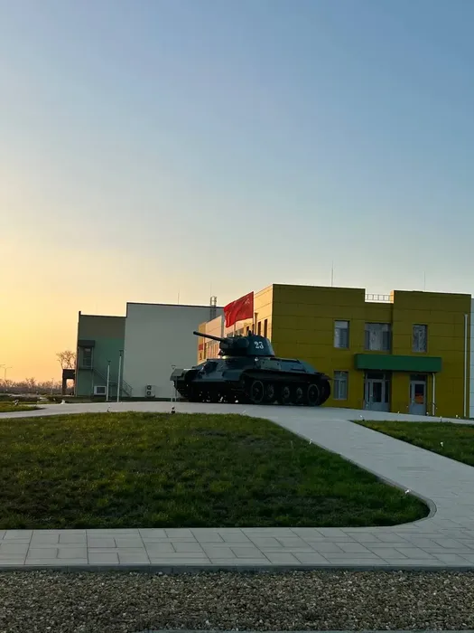 5ba2857b-6f18-4120-a3d5-8d7fa0050140